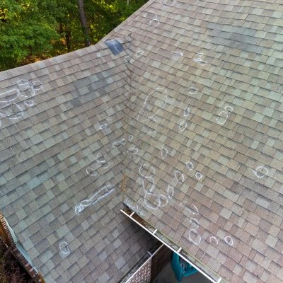 Shingle roof with roof inspection markings